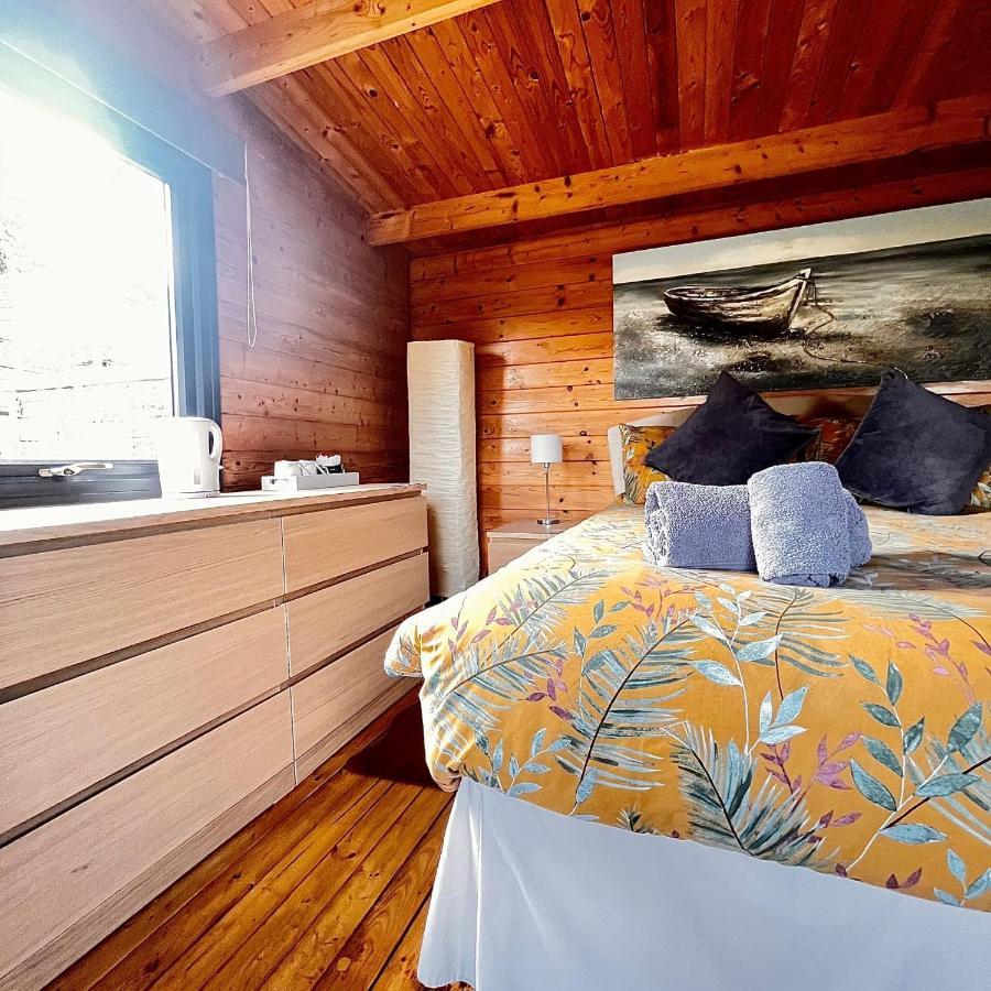 Morlais Log Cabin Lyme Regis Kültér fotó